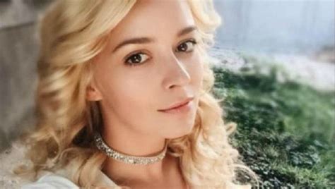 When capcom unveiled the first trailer for it resident evil village, the first thing that the majority of players, including us, have noticed is this tall and elegant woman in the name ofalicia dimitrescu. Diana Dumitrescu a nascut. Actrita a dezvaluit numele ...