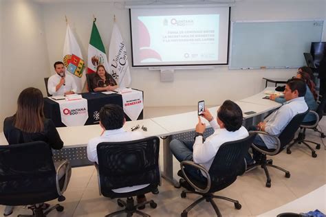 Firma Pablo Bustamante Convenio De Colaboración Con La Universidad Del