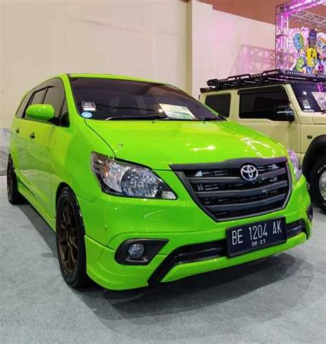 Mengerikan Modifikasi Toyota Innova Monster Bertenaga 600 Hp