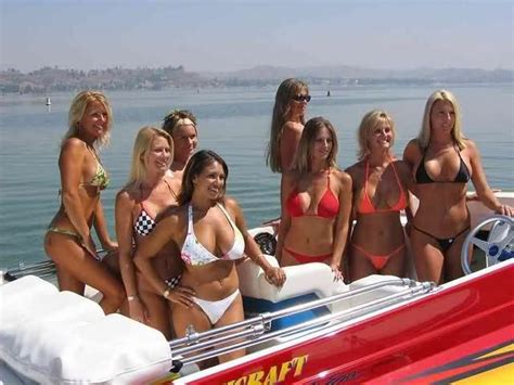 Women In Bikinis On Speed Boats My XXX Hot Girl