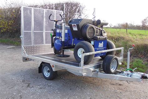 Raycam™ Easy Load Trailer Campey Turf Care Systems