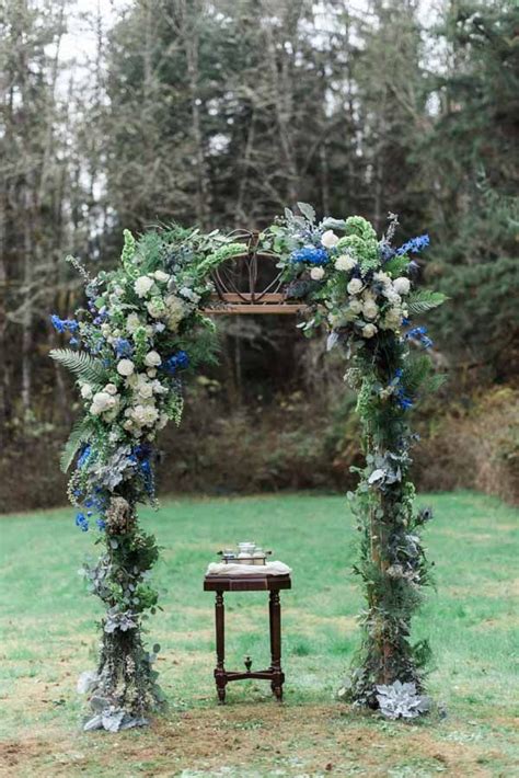 Check Out Our Top 10 Floral Wedding Elements Involving Chuppahs