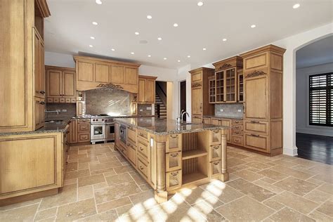 If your kitchen gets pair it with darker wood for a look that is sophisticated. Kitchen, Mesmerizing Large Traditional U Shaped Kitchen ...