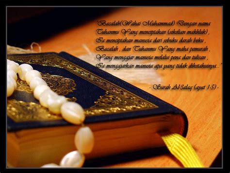 Siapapun yang membaca al quran baik paham atau tidak paham, maka dia akan mendapatkan ganjaran pahala sebagaimana yang sebagian orang merasa tidak punya waktu untuk membaca al quran padahal di dalamnya terdapat pahala yang besar. RosliThnin: Kelebihan Membaca Al-Quran