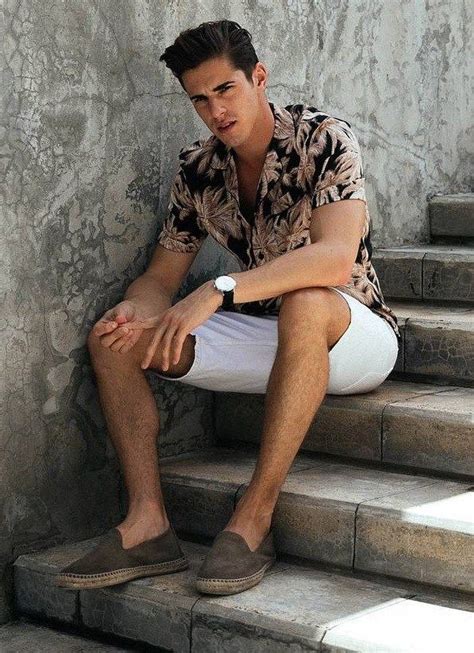 Sensational Floral Outfits It Takes A Bold Man To Pull Off This Outfit Mens Summer Outfits