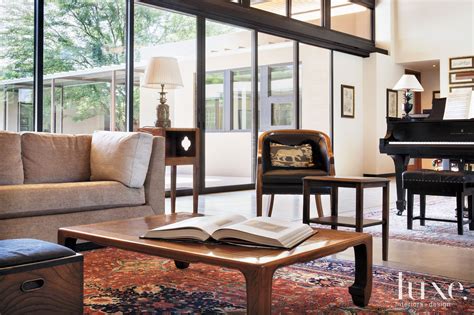 Neutral Modern Sitting Area Luxe Interiors Design