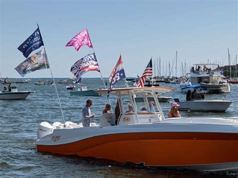 Pontoon boats are versatile and fun. SLIDESHOW: Hundreds of Vessels Join Bay "Trumptilla" Boat ...