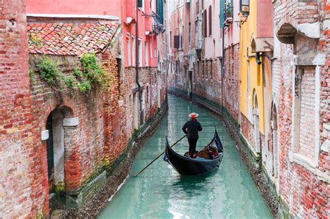 Venice Walking Tour Gondola Ride And St Mark Cathedral And Doges Palace