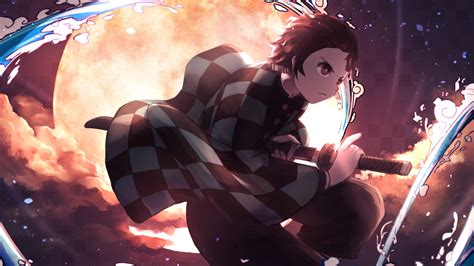 Demon Slayer Tanjirou Kamado Having Sword With Background Of Moon And