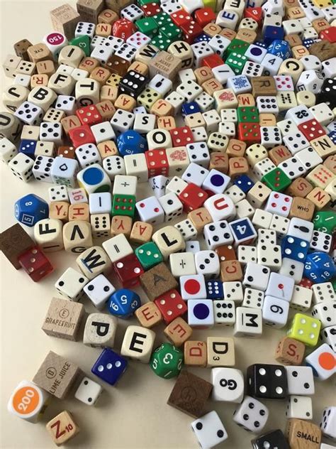 Lot of 20 Random Game Dice Ages Vary Numbered Word Letter Colored