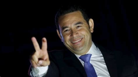 Guatemala Election Jimmy Morales Elected President Bbc News