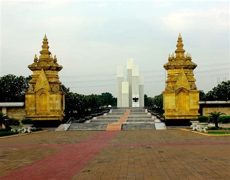 Mensos Akan Renovasi Tujuh Taman Makam Pahlawan