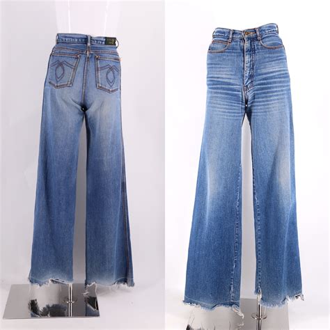 70s High Waisted Sz 25 Brittania Denim Bell Bottoms Jeans Vintage 1970s Seamed Stitched Flares
