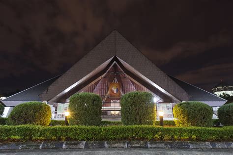 Get this location maps and gps coordinates. St Joseph Church Kuching Malaysia | Here is a frontal view ...