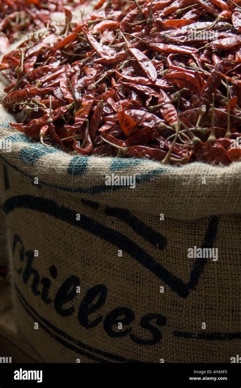 Sri Lankan Dried Chillies Hi Res Stock Photography And Images Alamy