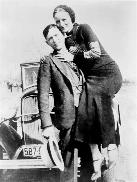 Bonnie és Clyde Legendája 167 Golyót Kapott A Rablógyilkos Pár Fotó