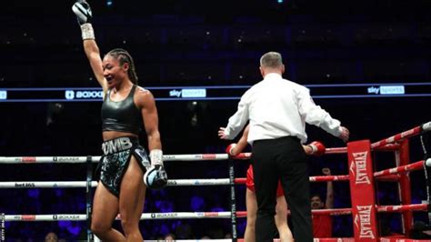 Alycia Baumgardner American Champion Aims To Leave Footprint On Boxing Bbc Sport