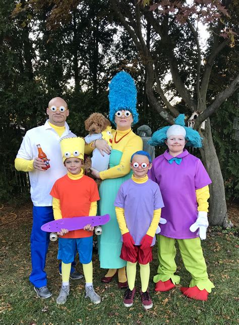 Simpsons Halloween Marge Homer Bart Maggie The Dog Millhouse And