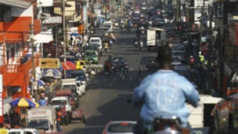 Les Motos Taxis Paralysent Monrovia Bbc News Afrique