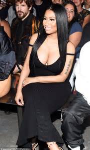 Nicki Minaj Showcases Hourglass Figure In Clingy Black Dress At Alexander Wangs Nyfw Show