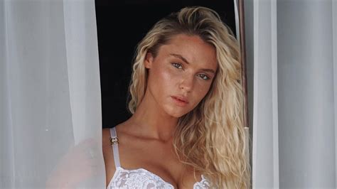 Love Island S Lucie Donlan Sends Temperatures Soaring In A White Lace Lingerie Set As She Poses