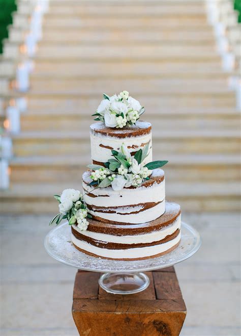 Adapted from cakewalk by margaret braun. 25 Vanilla Wedding Cakes That Are Anything But Boring ...