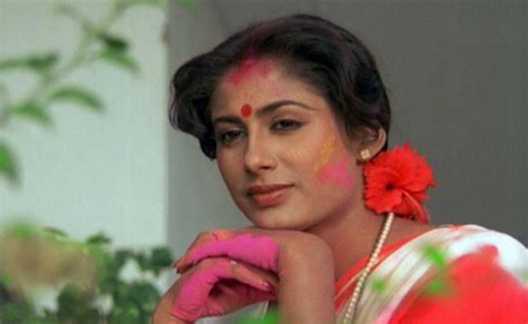 Smita Patil Death Anniversary 10 Throwback Pictures Of
