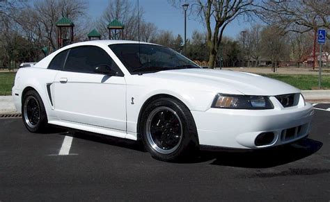 Oxford White 2001 Ford Mustang Svt Cobra Coupe
