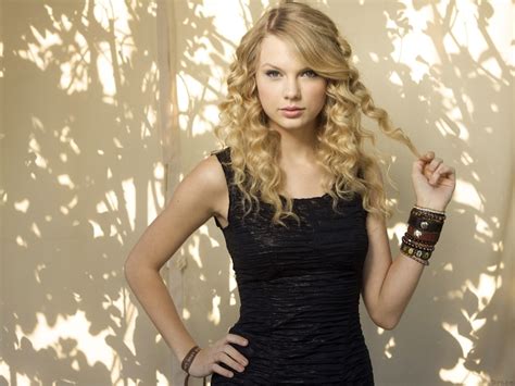Taylor Swift Taylor Swift Wallpaper 4200933 Fanpop