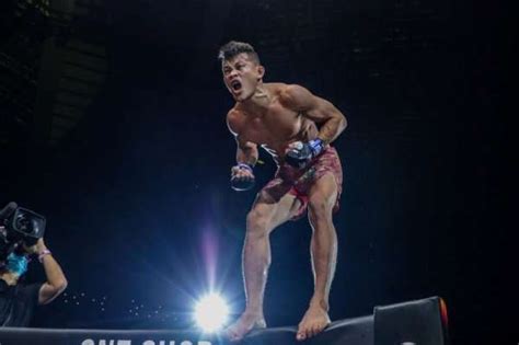 Biodata Dan Agama Adrian Mattheis Petarung MMA Asal Indonesia Yang