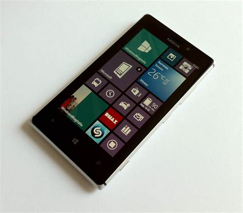 Unboxing E Video Recensione Di Nokia Lumia 925 Con Windows Phone 8