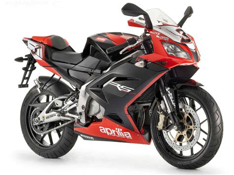 Available in various colors and engines: RS 125, 2009 | Aprilia, Aprilia motorcycles, 125cc scooter