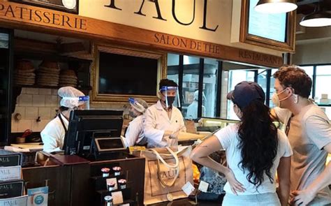 Restaurants, cafés, centres commerciaux et établissements médicaux connaitront le même sort à compter de début aout. Protocole sanitaire strict pour les restaurants et centres ...