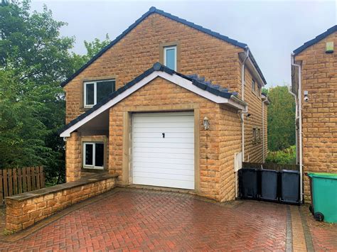 4 Bedroom Detached Home For Sale