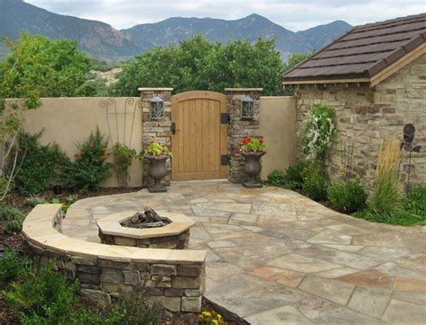 How To Front Entry Courtyard Designs With Examples