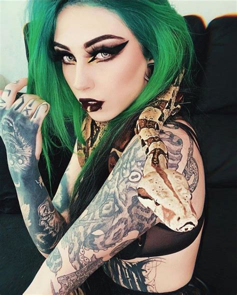 Tattoed Women Tattoed Girls Inked Girls Gothic Girls Goth Beauty Dark Beauty Metal Girl