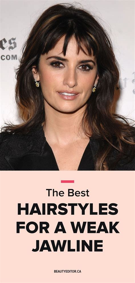 90 classy and simple short hairstyles for women over 50 #18: Hairstyle For Weak Chin Profile - Wavy Haircut