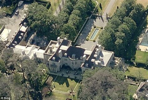 You Can Be Dubyas Neighbor For Only 135 Million Dallas Mansion