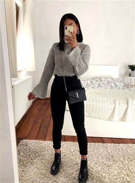 30 Stunning And Hote Winter Outfits You Must Copy This Year Women