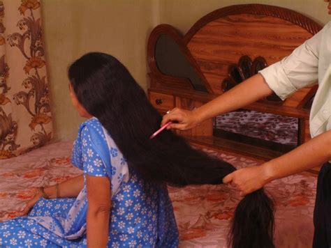 Beautiful Longhair Play HairShowIndia