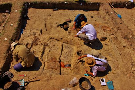 Archaeological Fieldwork Opportunities Bulletin Prehistoric Pack 2017