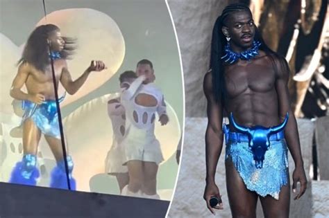 Lil Nas X Laughs Off Sex Toy Hurled Onto Stage ‘who Threw They P—y