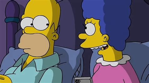 The Simpsons Fans Stunned Over Marges Mystery Voice In New Trailer