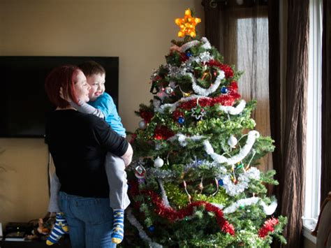 Adelantan La Navidad Para Que Un Niño Enfermo Terminal De Cancer Pueda