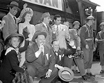 On tour with the HOLLYWOOD VICTORY CARAVAN. Joan Blondell, Oliver Hardy ...