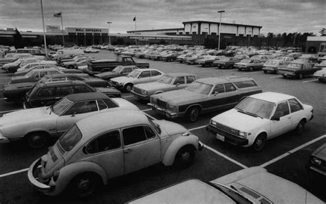 Why Richmond Why History Of Cloverleaf Mall Business