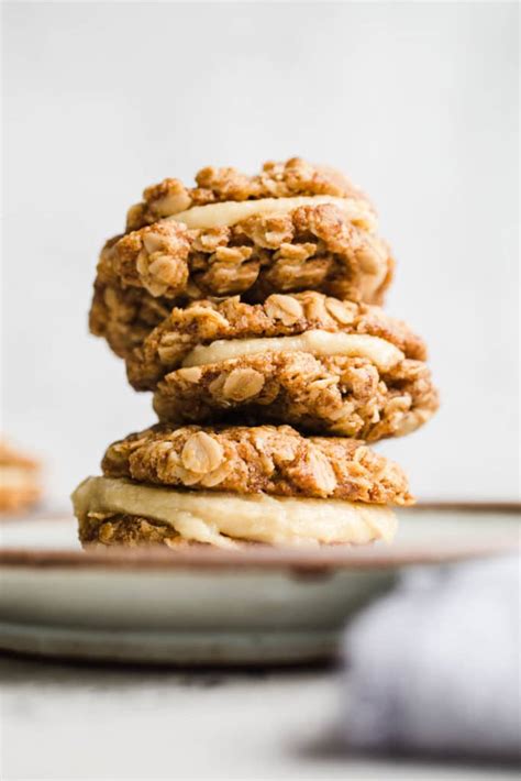 Each cookie sandwich is made of two soft & chewy oatmeal cookies filled with a thick layer of vegan vanilla buttercream for melt in your mouth cookie goodness. Gluten-Free Oatmeal Cream Pies (Vegan) - Salted Plains