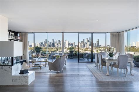 This Penthouse In Port Melbourne Is The Ultimate Entertainer — Francis York