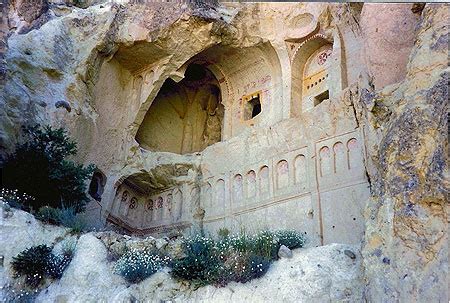 Eglise Troglodyte En Cappadoce Eglise Cappadoce Anatolie Centrale