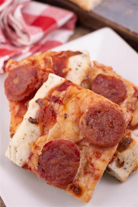 Easy Focaccia Bread Pizza Best Homemade Pepperoni Pizza Recipe